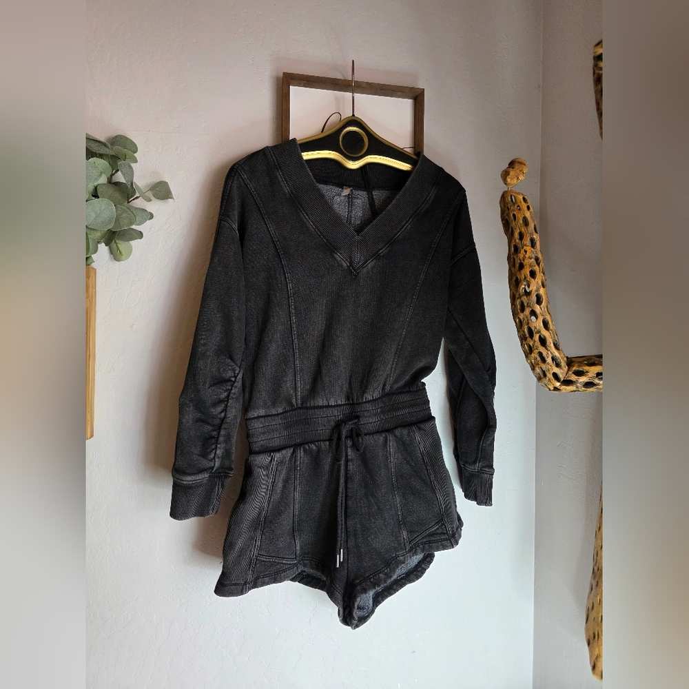 NWT FP Movement Intercept Romper Mineral Black Size Small - Picture 6 of 9